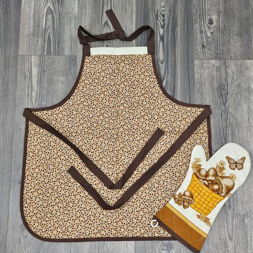 VINTAGE STYLE DIY MUSHROOM APRON & OVEN MITT SET – HANDMADE – BUTTERFLY PRINT